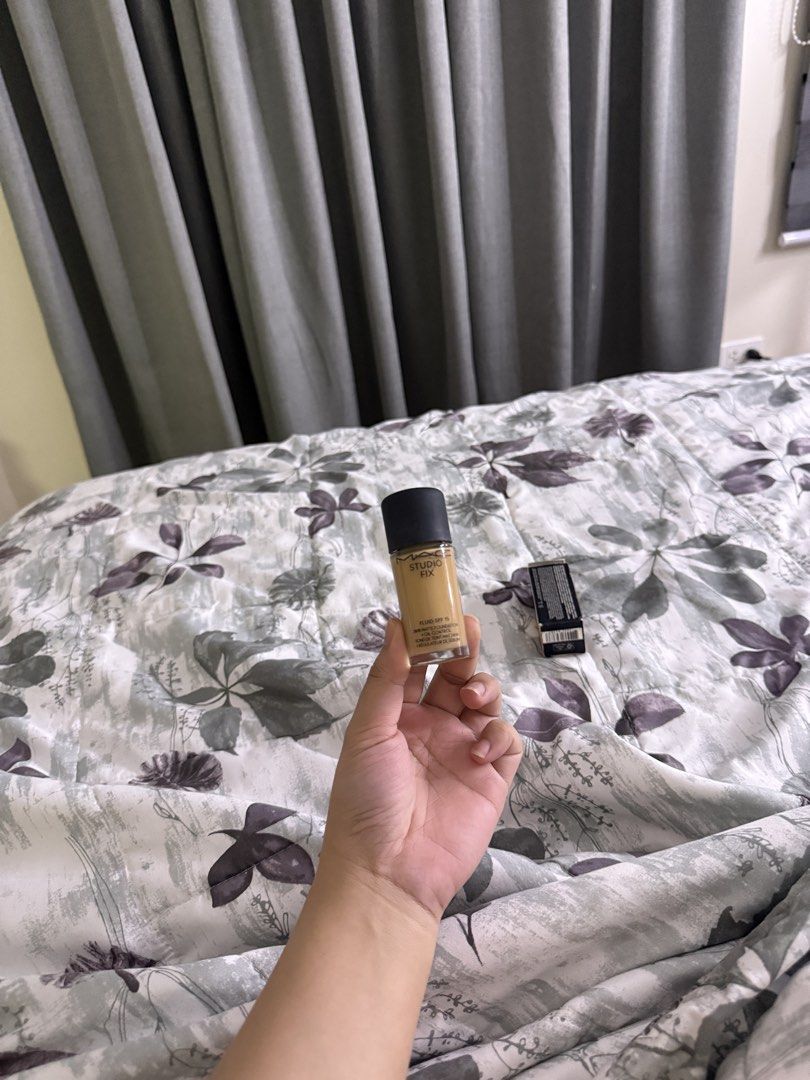 MAC Studio Fix Fluid Foundation SPF 15 NC30 (Category: Makeup) located in Manila. Submitted by diyeena2993230 (Listing ID 1467821029, Image 2). Description: Shade- NC30 Used twice 15ml.