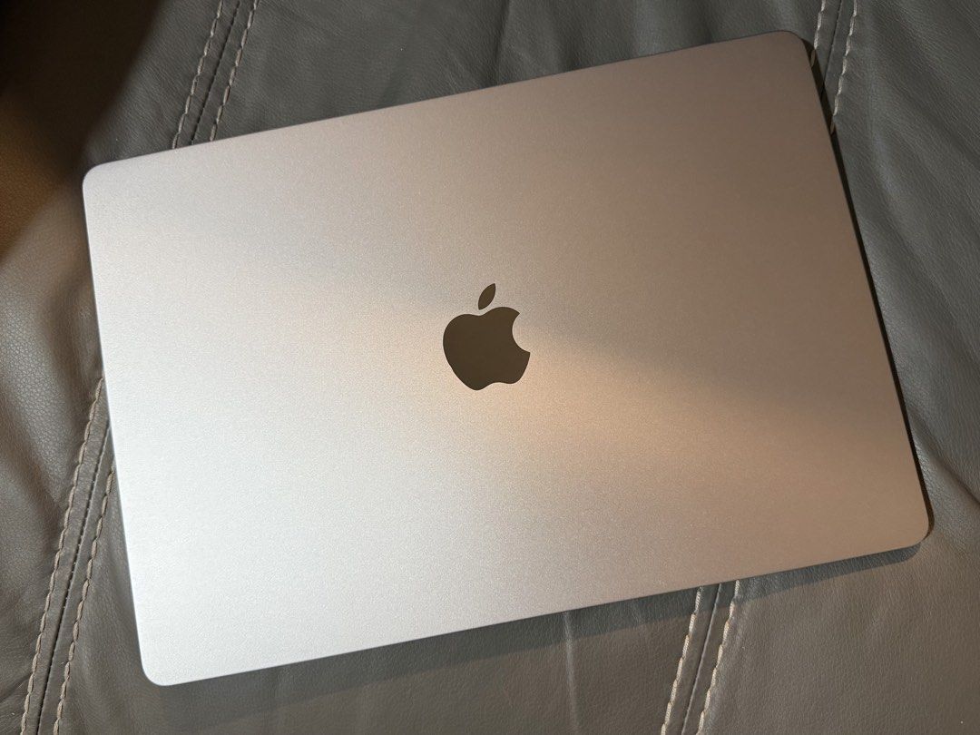 MacBook Air SM Baguio (Category: Laptops & Notebooks) located in Makati City. Submitted by jaydee26_ (Listing ID 1467614149, Image 3). Description: SM Baguio meet up - Oct.13-14 i have other macbooks. pls check my post. smooth, like new MacBook Air 15inch 2023 model M2, 8gb memory, 256gb storage 87% battery capacity MacOS Golden Gate 27.0.1 Space Gray with Box, charger and cable. for sale for swap macbook + cash for swap defective macbook + cash 