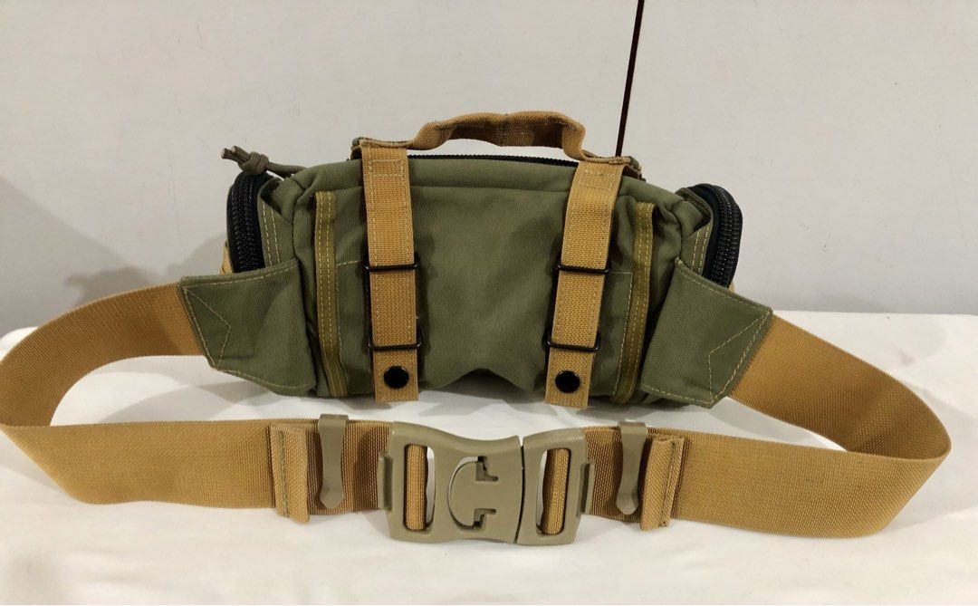 Magforce Proteus Wizard Tactical Waistpack (Category: Belt bags, Clutches and Pouches) located in Taguig. Submitted by gatorzteams (Listing ID 1467667183, Image 2). Description: Slightly used belt bag. Zero issues. Zero damage. Working zippers and buckles. Wizard Waistpack(#0402) Size: H175xW320xD110(mm) Material: 1050D MAGTEX Ballistic Nylon Weight: 570g Origin:Taiwan ▪ Multiple storage compartments and organizational features. ▪ The waist belt 
