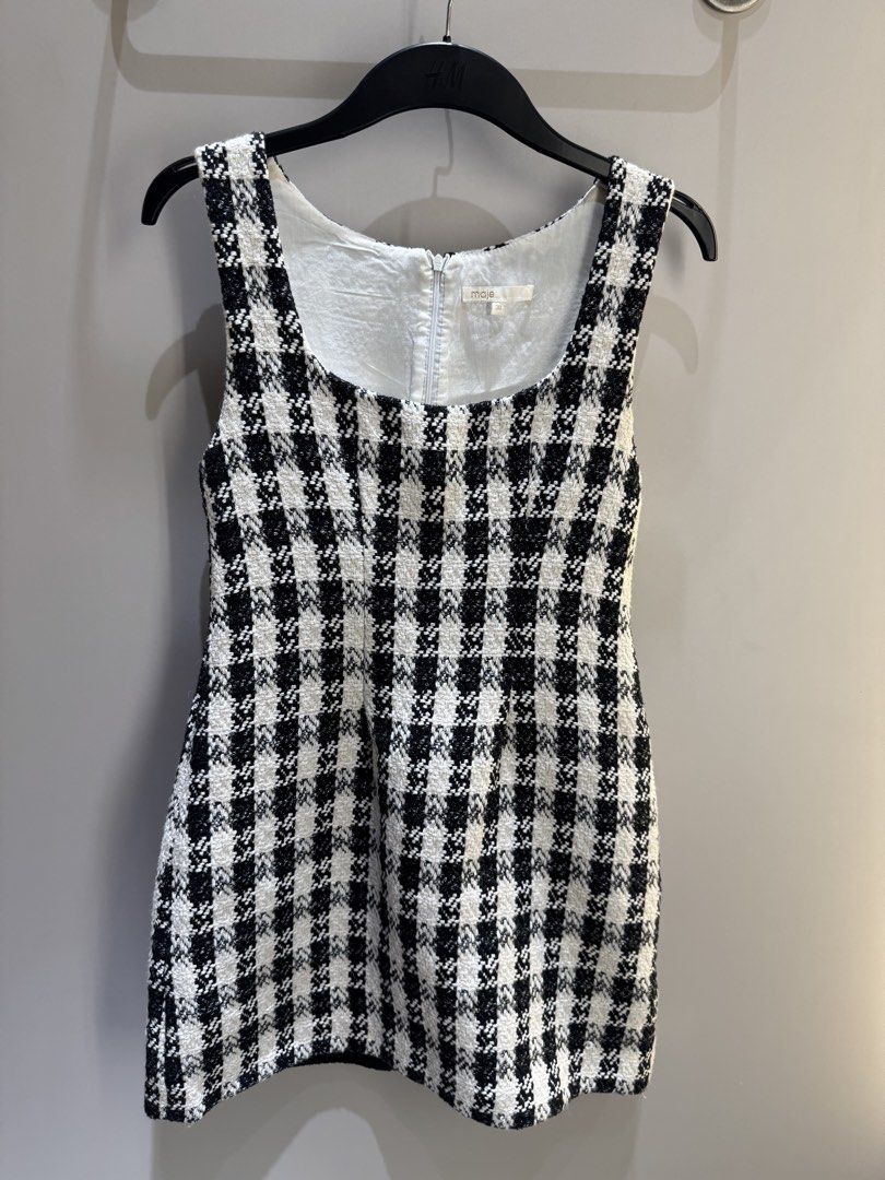 Maje tweed mini Dress (Category: Dresses) located in Quezon City. Submitted by byuklph (Listing ID 1467733951, Image 2). Description: Authentic 💯 Excellent condition Size 38.