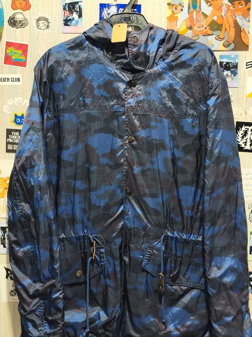 Mango H.E. Reversible Camou Parka (Category: Coats, Jackets and Outerwear) located in Davao. Submitted by thethriftproject082 (Listing ID 1467794467, Image 2). Description: Mango H.E. Reversible Camou Parka 📍𝐌𝐈𝐍𝐄: 480 📍𝐒𝐈𝐙𝐄 𝐎𝐍 𝐓𝐀𝐆: Fits L-XL 📍𝐃𝐈𝐌𝐄𝐒: 23 x 30.