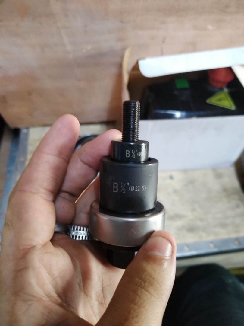 Manual Knockout Puncher Specs: ½" (Category: Everything Else Others) located in Manila. Submitted by joeyroque09 (Listing ID 1467625546, Image 2). Description: Manual Knockout Puncher Specs: ½".