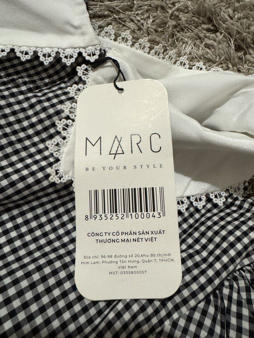 MARC Black White Gingham Peter Pan Collar Dress (Category: Dresses) located in Caloocan City. Submitted by newcrystal_3b43ba (Listing ID 1467743341, Image 3). Description: - Brand: MARC - Condition: Brand new with original store tag - Pattern: Black and white gingham - Design details: Large white Peter Pan collar with lace trim, puff sleeves, and flared ruffle hem - Closure: Back zipper.