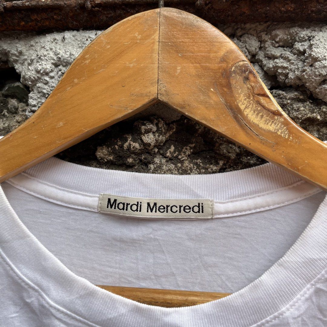 Mardi Mercredi (Category: Blouses) located in Las Pinas. Submitted by thrift001 (Listing ID 1467610181, Image 3). Description: - Mardi Mercredi - Medium - Actual dimes - L-27 W-20 - No issue - 700 only.