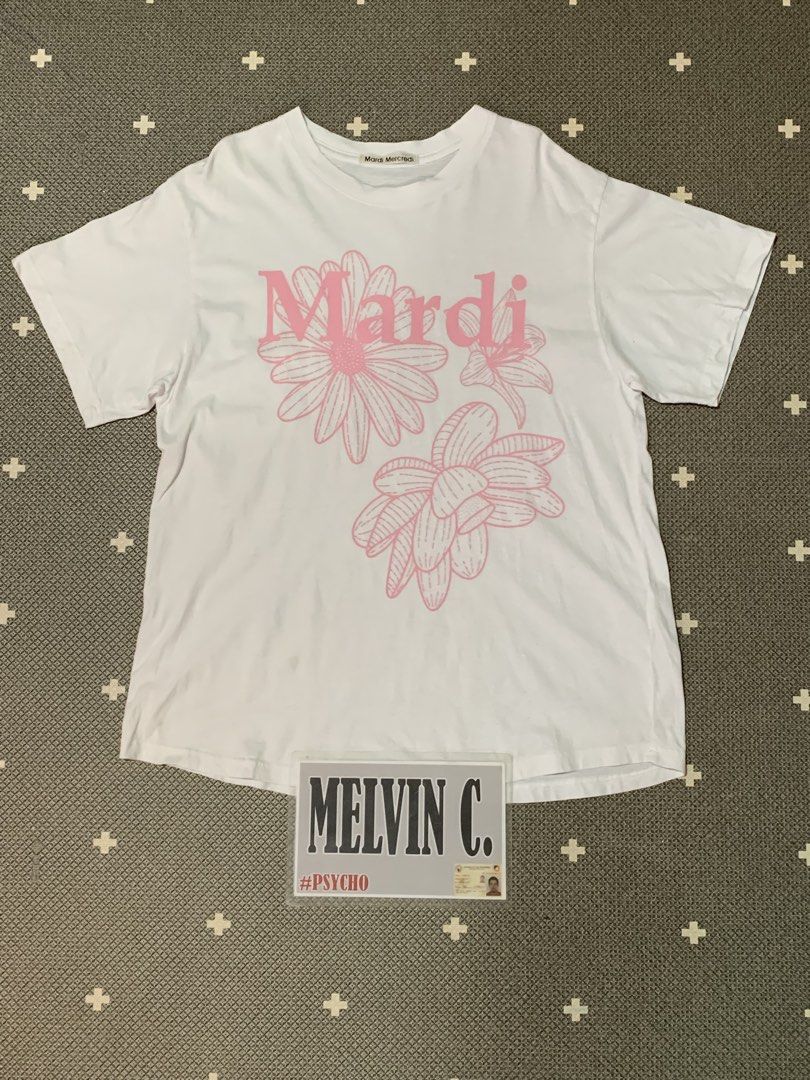 Mardi Mercredi Triple Flower Tee (Category: Tshirts & Polo Shirts ) located in Talisay. Submitted by psycho011288 (Listing ID 1467659871, Image 1). Description: FOR SALE‼️👇👇👇 📍MARDI MERCREDI TRIPLE FLOWER TEE 📍💯AUTHENTIC/ORIG 📍One Size ( In actual dimension ) 📍WIDTH: 20” 📍LENGTH: 27” 📍EXCELLENT USED CONDITION 📍ACTUAL COLOR: white 📍COLOR RATE: 10/10 ❌NO ANY ISSUE❌ PRICE : 📩 🇵🇭LOCATION: TALISAY CITY,CEBU 💸MODE OF PAYMENT: GCASH 📮CO