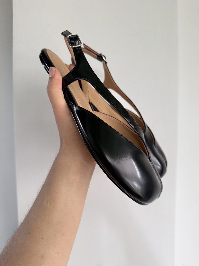 Margiela EUR 37 (Category: Sandals) located in Antipolo. Submitted by ceraken_luxpreloved (Listing ID 1467647934, Image 2). Description: .