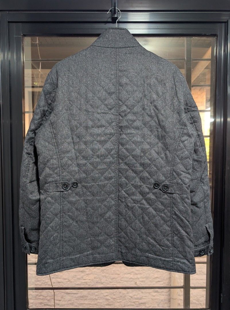 Mark & Spencer Quilted Winter Zip-Up With Button Closure Coat Jacket (Category: Coats, Jackets and Outerwear) located in Santa Maria. Submitted by mjgaragesale (Listing ID 1467724877, Image 3). Description: Mark & Spencer Quilted Winter Zip-Up With Button Closure Coat Dark Grey Jacket ◉ Condition: 9.6/10 ◉ Size Medium on tag Best fit Large ◉ Dimensions: W23 L30 ◉ 2 side slit pocket with multiple front pockets and 1 inside pocket ◉ Adjustable cuff