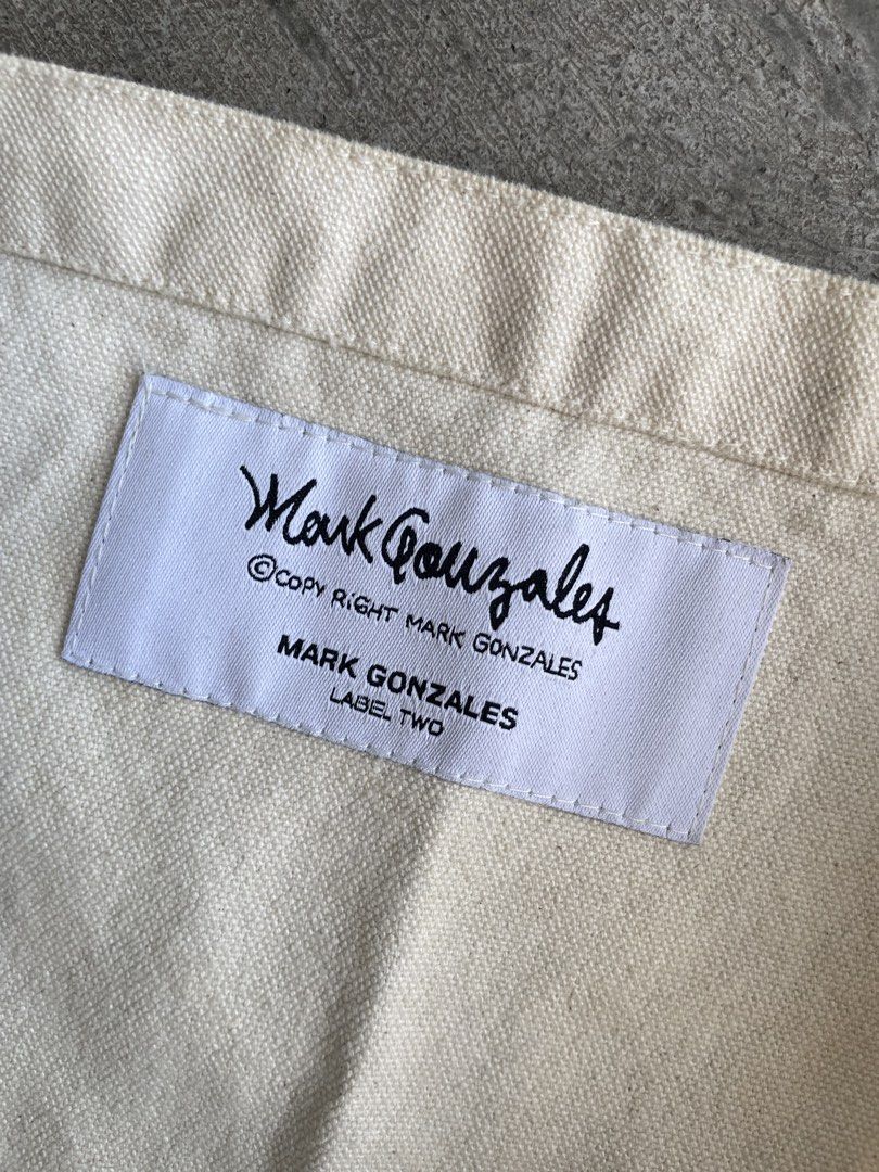 Mark Gonzales Canvas tote bag (Category: Belt bags, Clutches and Pouches) located in San Fernando. Submitted by atm2025 (Listing ID 1467644927, Image 2). Description: .