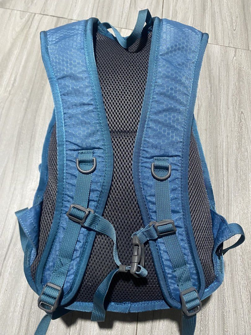 Marmot hiking backpack (1.5 litters) (Category: Backpacks) located in Bacolod City. Submitted by bnta_bounce (Listing ID 1467722726, Image 3). Description: No flaws / needs wash.
