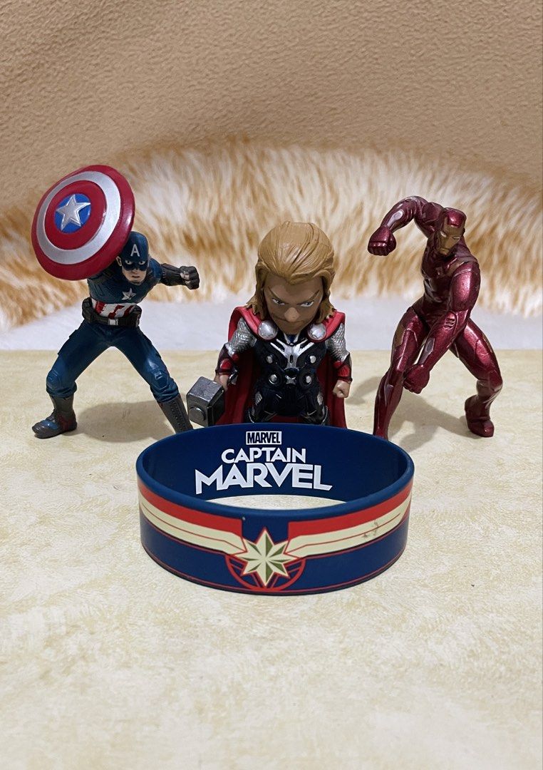 Marvel collections toys bundle w/ marvel wristband (Category: Vintage Collectibles) located in Quezon City. Submitted by sissymissy1527 (Listing ID 1467806007, Image 1). Description: Sold as bundle.