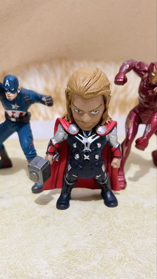 Marvel collections toys bundle w/ marvel wristband (Category: Vintage Collectibles) located in Quezon City. Submitted by sissymissy1527 (Listing ID 1467806007, Image 3). Description: Sold as bundle.