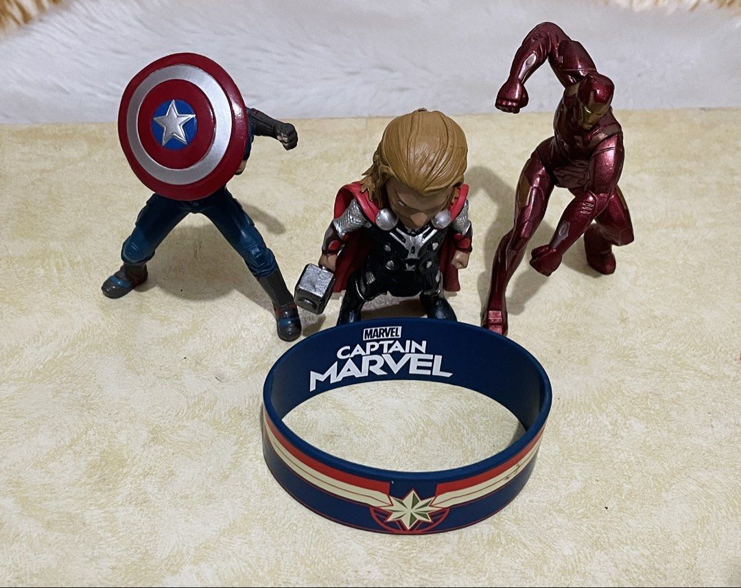 Marvel collections toys bundle w/ marvel wristband (Category: Vintage Collectibles) located in Quezon City. Submitted by sissymissy1527 (Listing ID 1467806007, Image 2). Description: Sold as bundle.