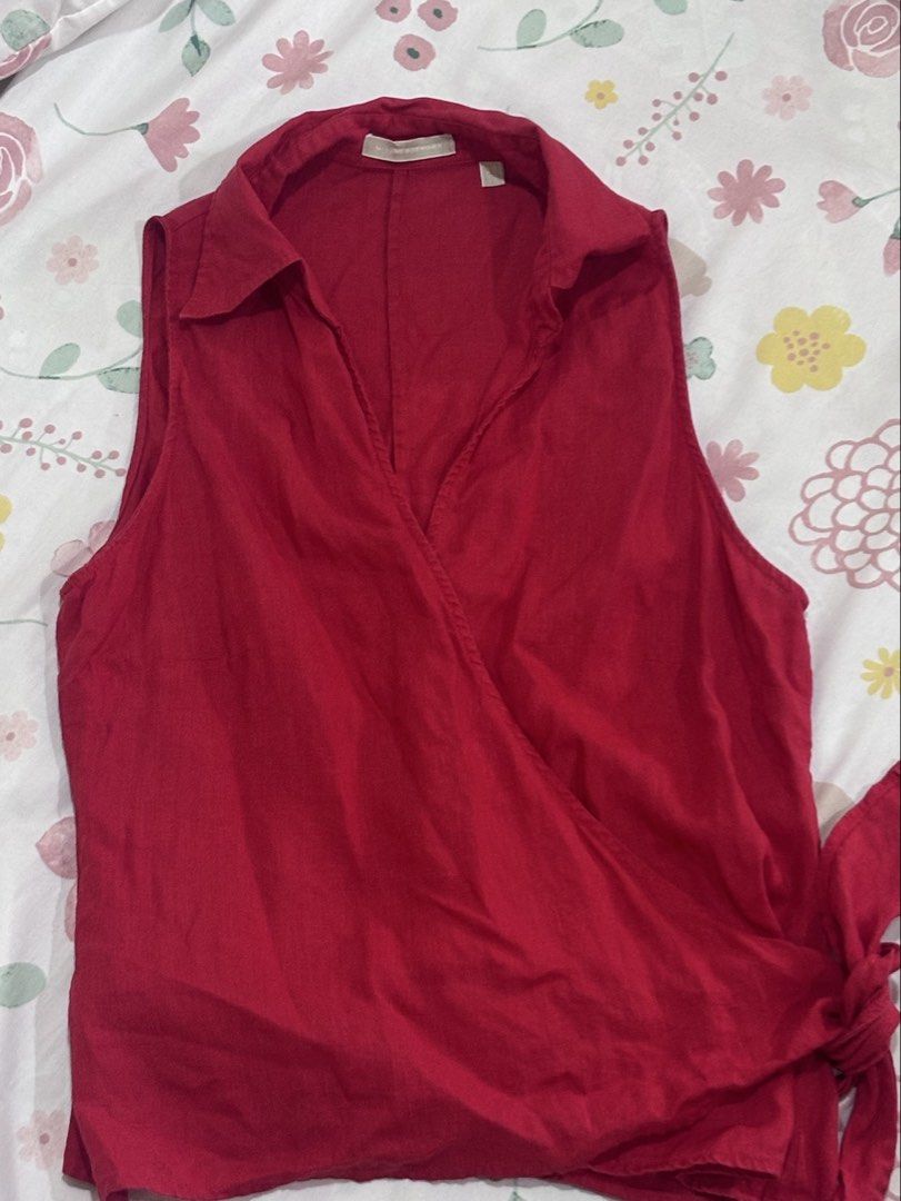 Massimo Dutti - Red Linen Wrap Top (Small) (Category: Sleeveless) located in Taguig. Submitted by solana36 (Listing ID 1467633998, Image 3). Description: - Brand: Massimo Dutti - Item: Sleeveless Wrap Top - Color: Red - Material: 100% Linen - Size: Fits up to small size - Details: Collared neckline, wrap front style with tie side.