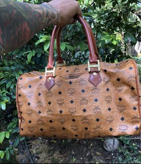 (Category: ) located in . Submitted by rdthriftshub (Listing ID 1467714607, Image 1). Description: .