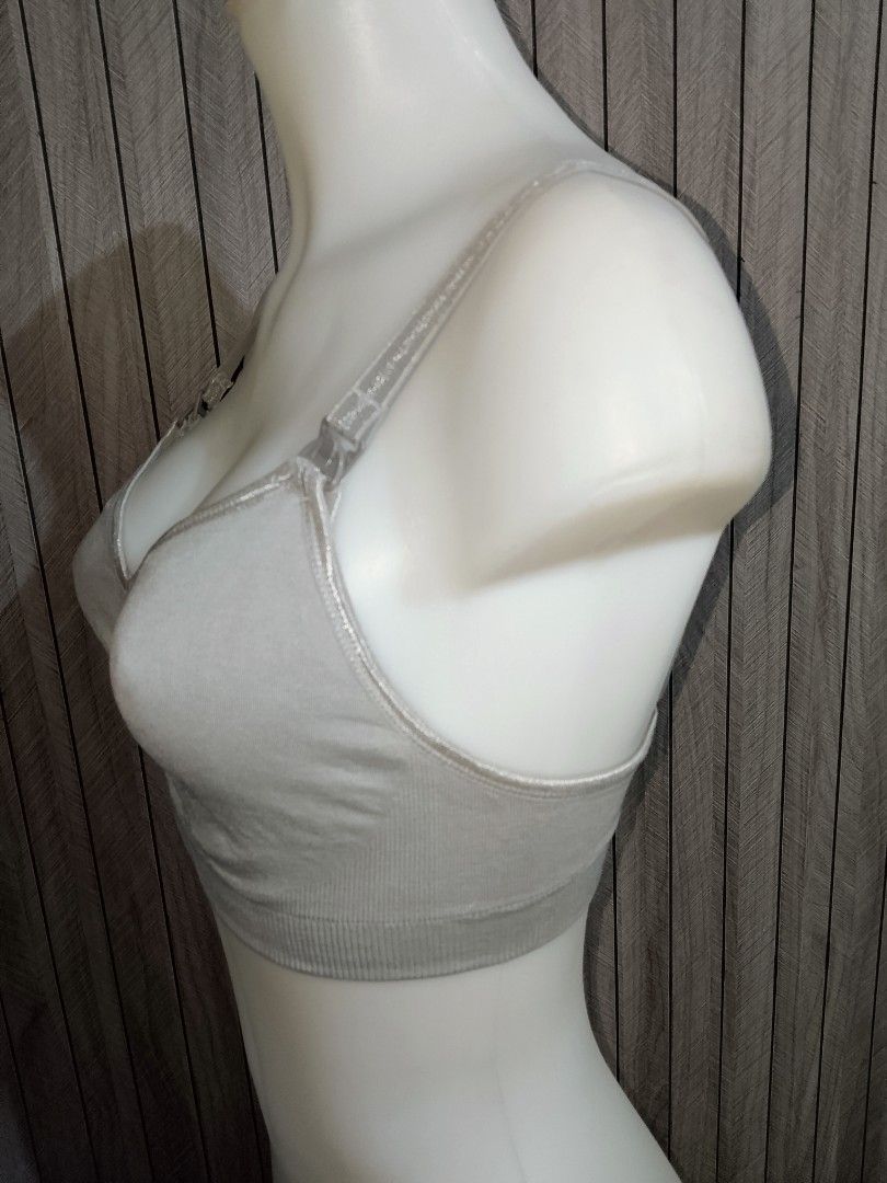 Medium Grey Nursing Bra no pads nonwire (Category: Undergarments & Loungewear) located in Manila. Submitted by truecrystal-1407 (Listing ID 1467700244, Image 3). Description: .
