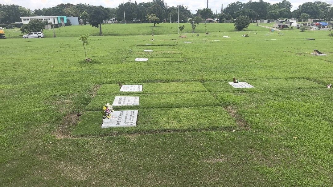 Memorial lot (Category: Looking For) located in Cavite. Submitted by adeleorange (Listing ID 1467704675, Image 3). Description: DESCRIPTION: 🙏MANILA MEMORIAL PARK 📍Let me know your Preferred Location: ❤Dasmarinas, Cavite 💙Sucat, Paranaque 💚Holycross Novaliches, Qc 💛Plaridel, Bulacan 🧡Sta.Rosa, Laguna Message me to Help you better🙂 Avail now, Before it's too late 🪻💜 Message Me to Help You Better. Jay-Are - SALES AGENT 0995-454-8644/0956-8