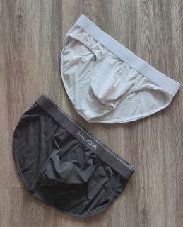(Category: ) located in . Submitted by guybuysnsells (Listing ID 1467630625, Image 1). Description: .