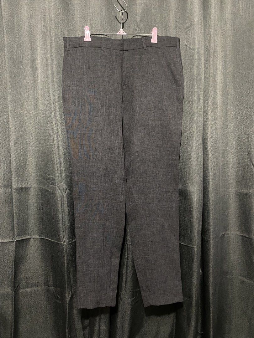 Men’s Trousers (Category: Trousers) located in Mandaluyong City. Submitted by aiztyle (Listing ID 1467647330, Image 1). Description: Men’s Trousers Good as NEW Measurement: Waist 33”-34” Length 38” Super SALE Php400.00 only.