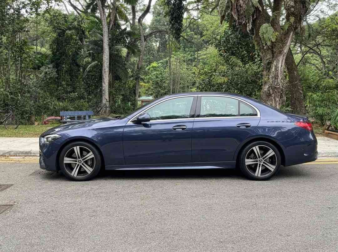 Mercedes-Benz C-Class Saloon Mild Hybrid C180 Avantgarde (A) (Category: Used Cars) located in Singapore. Submitted by carousellcars (Listing ID 1467635639, Image 3). Description: Fully agent maintained! We pride ourselves on offering some of the most competitive deals in the market, ensuring that you can make informed decisions with complete confidence. Every step of the purchasing process is handled with professionalism reflecting our commitment