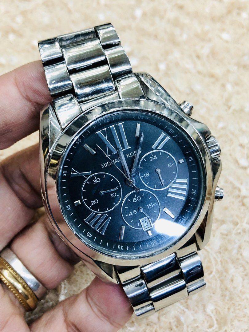Michael kors (Category: Men's Watches) located in Cavite. Submitted by onstuffs_19 (Listing ID 1467606101, Image 3). Description: .
