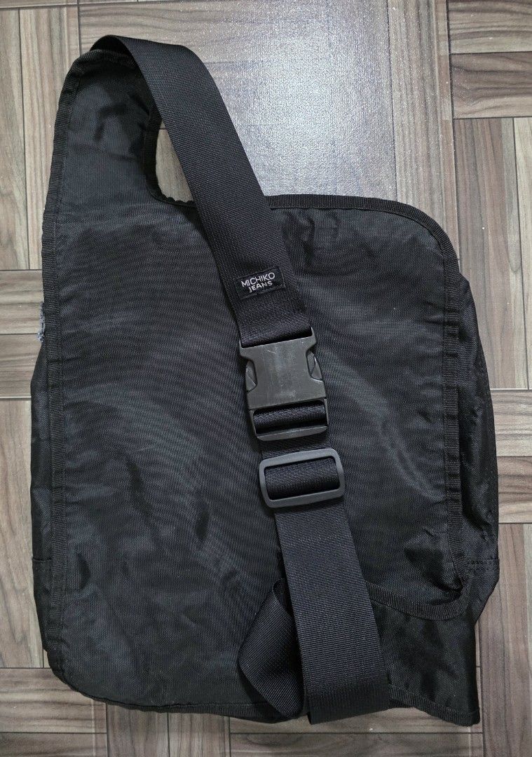 Michiko Jeans London Shoulder Bag (Category: Sling Bags) located in Quezon City. Submitted by trickstercollect (Listing ID 1467770568, Image 2). Description: Brand: Michiko London Condition: Excellent Issue: Puller nagoxidize ng lang deep clean Meet up: Trinoma or LRT 2 Anonas Shipping: LBC - Weekdays J&T - Weekends.
