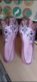 (Category: ) located in . Submitted by lavender.shoppe (Listing ID 1467673408, Image 1). Description: .