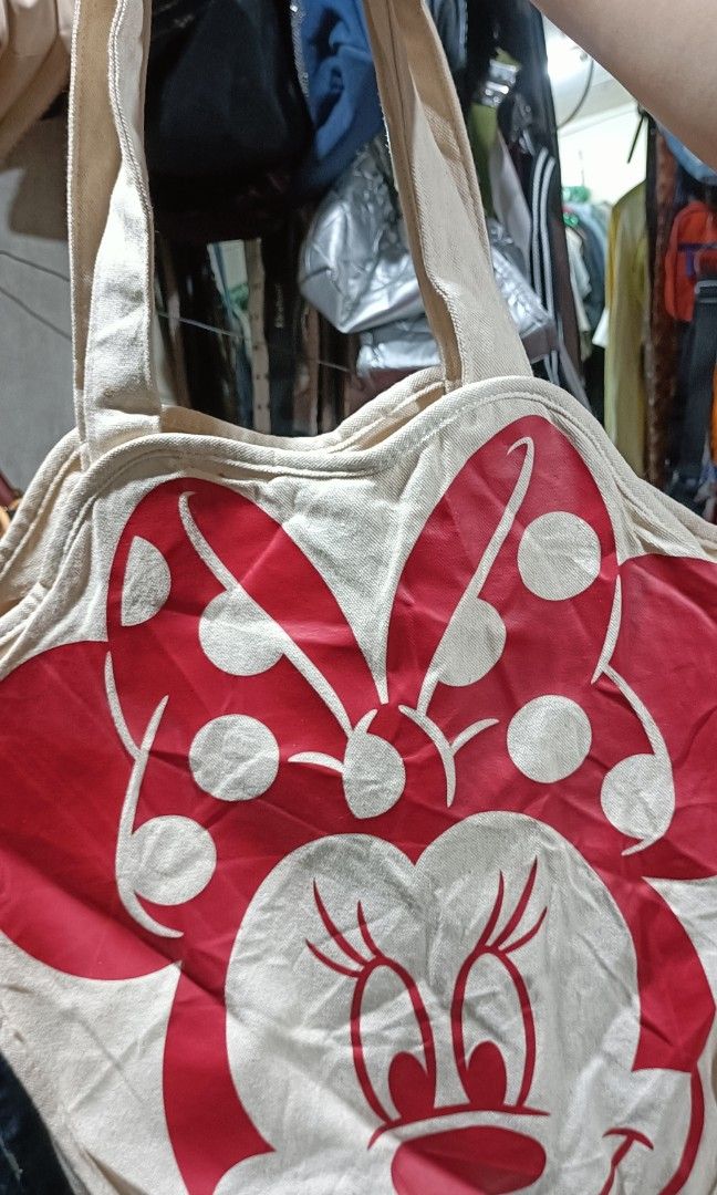 Minnie Mouse tote bag (Category: Luxury Bags & Wallets) located in General Santos City (Dadiangas). Submitted by japan-ukay (Listing ID 1467712955, Image 2). Description: .