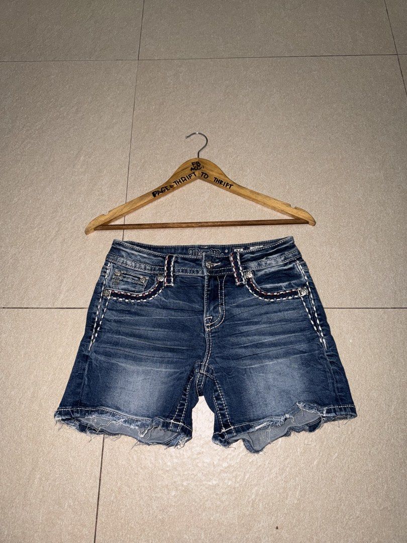 MISS ME MID RISE SHORT WOMENS (Category: Shorts) located in Manila. Submitted by triptothrift7 (Listing ID 1467758992, Image 2). Description: message if you are interested! for fast transaction MISS ME MID RISE SHORT WOMENS for only 700 shipped size 26 to 28 length 13 no issue need wash only excellent condition color rate 9/10 authentic legit mode of payment gcash or bank transfer location Biñan laguna.
