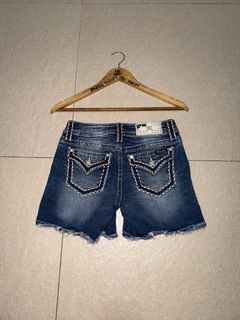 (Category: ) located in . Submitted by triptothrift7 (Listing ID 1467758992, Image 1). Description: .