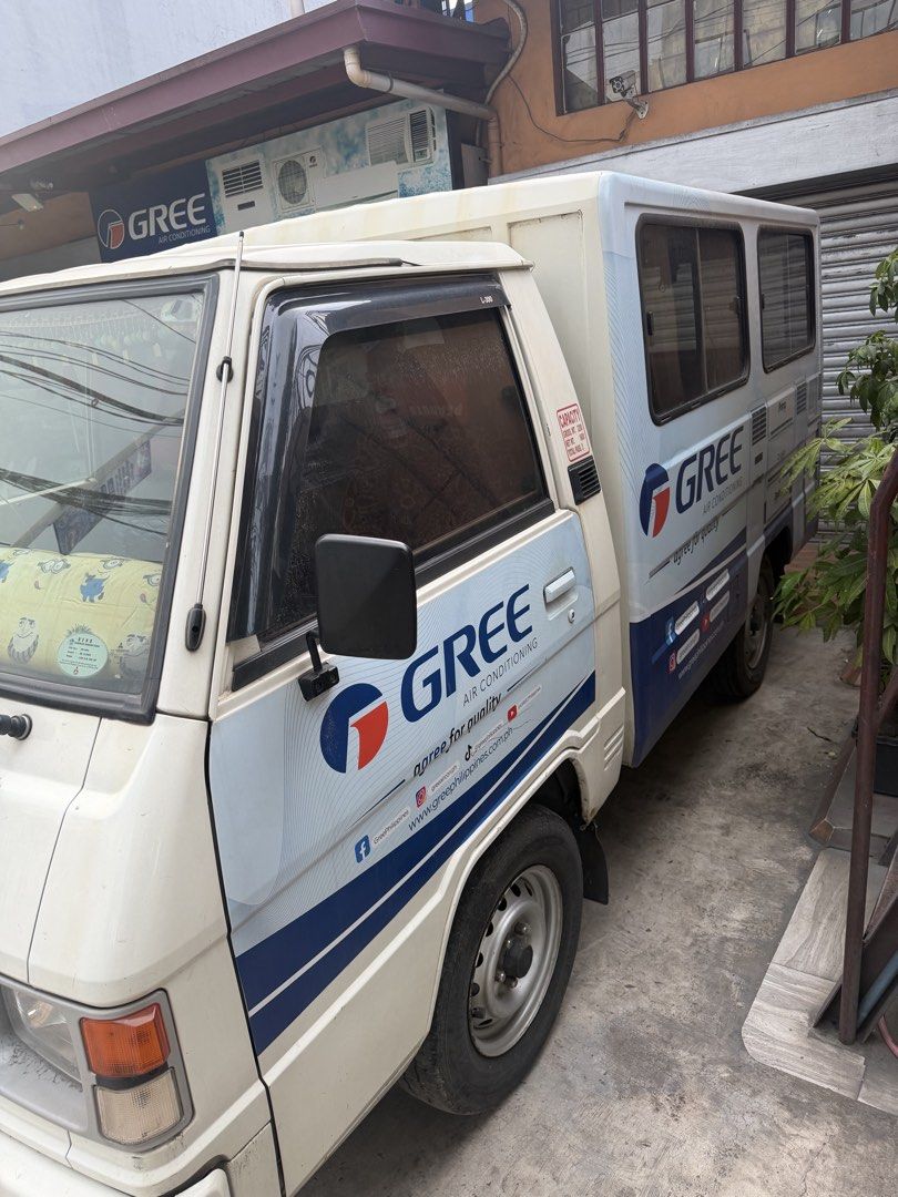 Mitsubishi L300 L300 Manual (Category: Used Cars) located in Malabon City. Submitted by truewolf.397f47 (Listing ID 1467704633, Image 3). Description: 2015 L300 diesel..dual aircon..44000km.