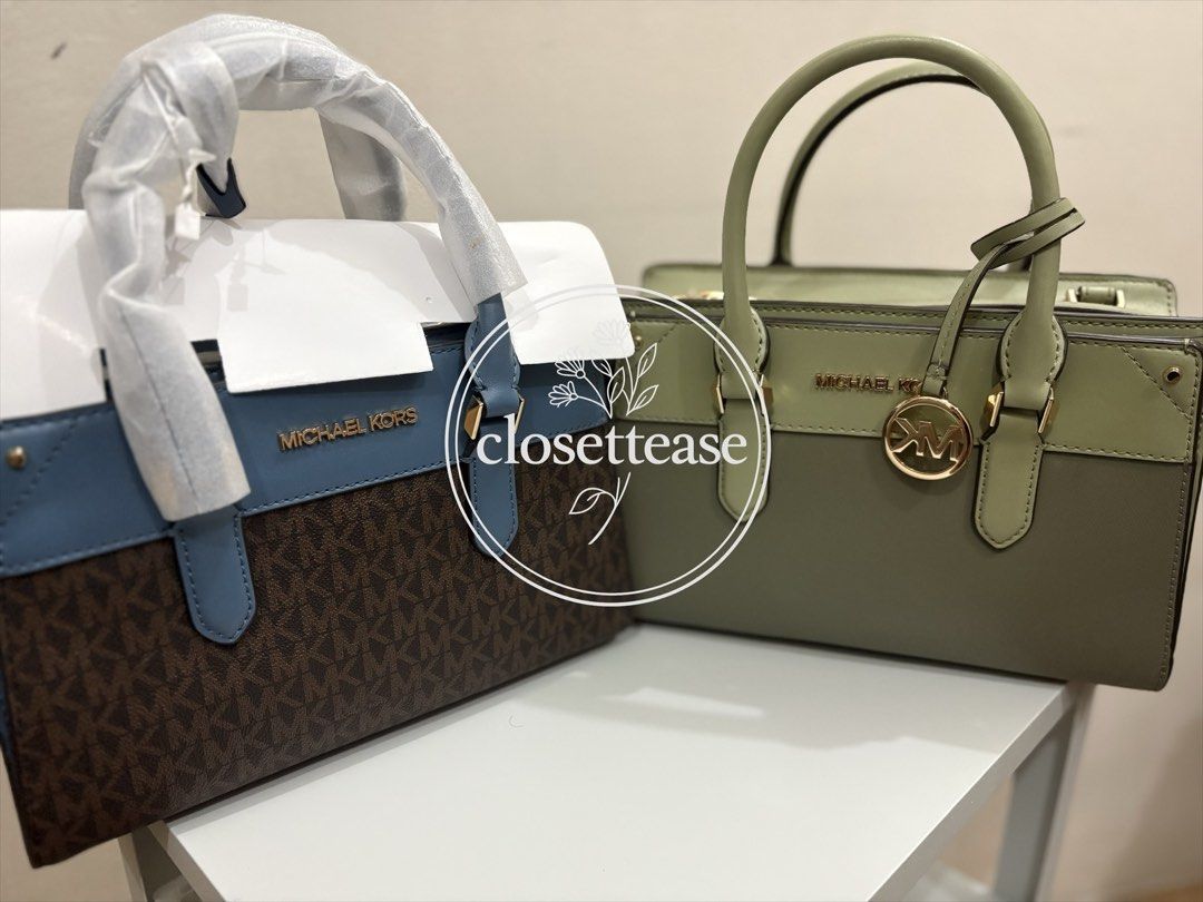 MK Michael Kors Two way Bags | Bundle (Category: Cross-body Bags) located in Manila. Submitted by closettease (Listing ID 1467611372, Image 1). Description: Both with paperbag, like new condition for the green one can pass as brand new, blue is brand new. Guaranteed original FIXED PRICE, LAST price posted Send pm for more pictures, not including all of the photos here to avoid photo grabbing 🤍.