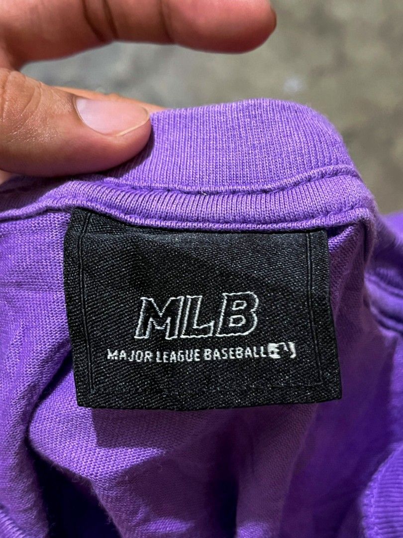 MLB LOS ANGELES DODGERS SHIRT (Category: Tshirts & Polo Shirts ) located in Davao. Submitted by nmd.archives (Listing ID 1467612621, Image 3). Description: XS on tag 21 x 27 (fits medium to large) Color rate and condition: 9.8/10 No issue.
