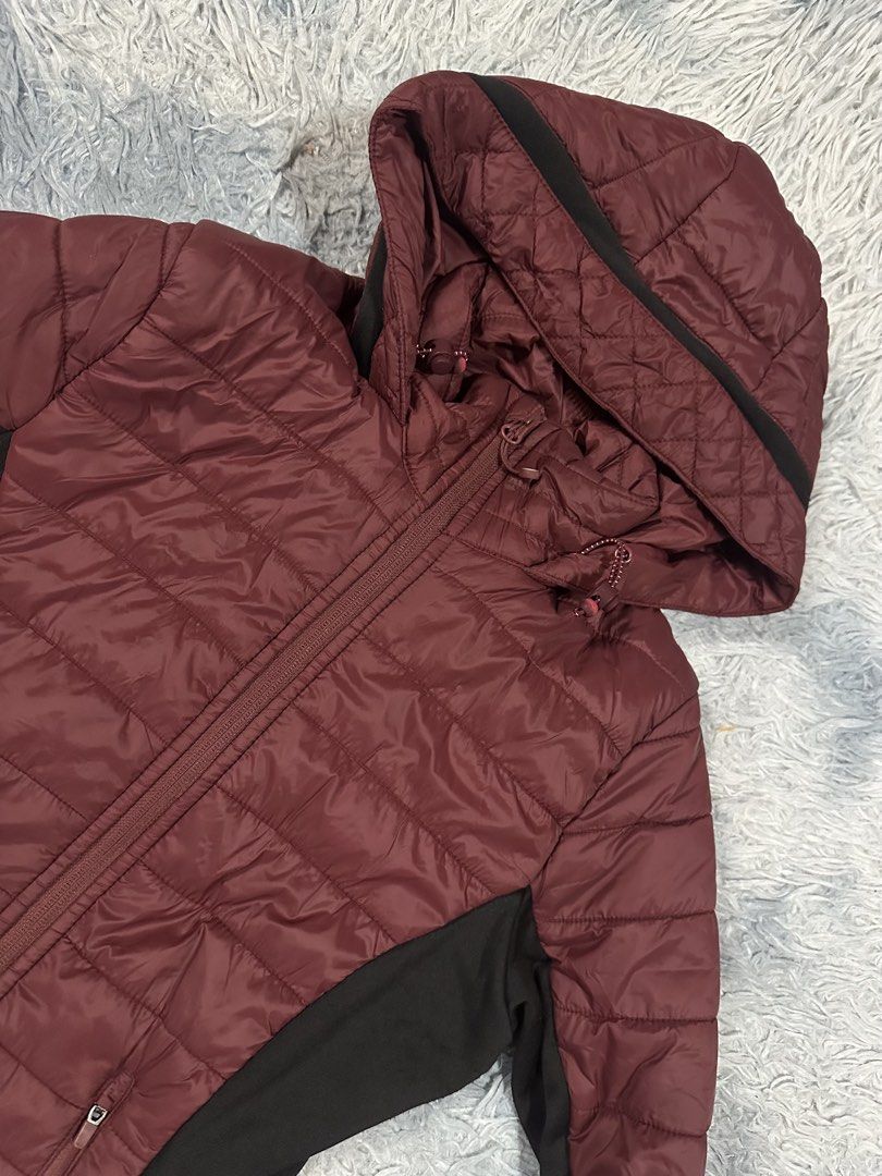 Mondetta Outdoor Project Womens Puffer Jacket (Category: Others Tops) located in Baao. Submitted by revamped.co (Listing ID 1467718095, Image 3). Description: Mondetta Outdoor Project Womens Puffer Jacket Like New Size XS 16 by 25.5 Inches No Issue.