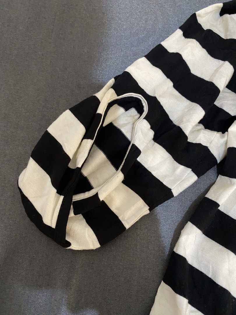 Morgan De Toi (Category: Dresses) located in Trento. Submitted by estilounico02 (Listing ID 1467721299, Image 3). Description: No issue 9/10 color rate .