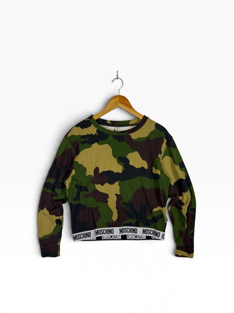 Moschino cropped sweater (Category: Longsleeves) located in Quezon City. Submitted by dailyfits08 (Listing ID 1467837815, Image 1). Description: Moschino Size xs Excellent 19.5x19.5 .