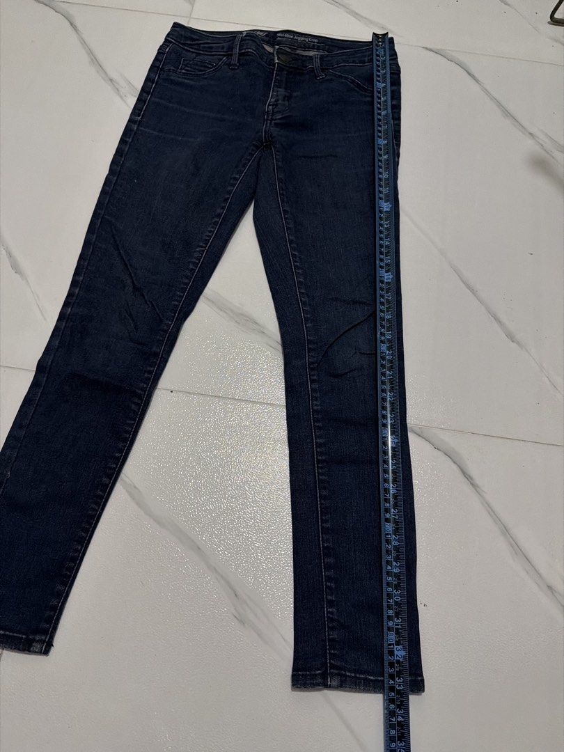 Mossimo Mid rise jegging (Category: Jeans) located in Las Pinas. Submitted by gmonteros (Listing ID 1467711550, Image 2). Description: .