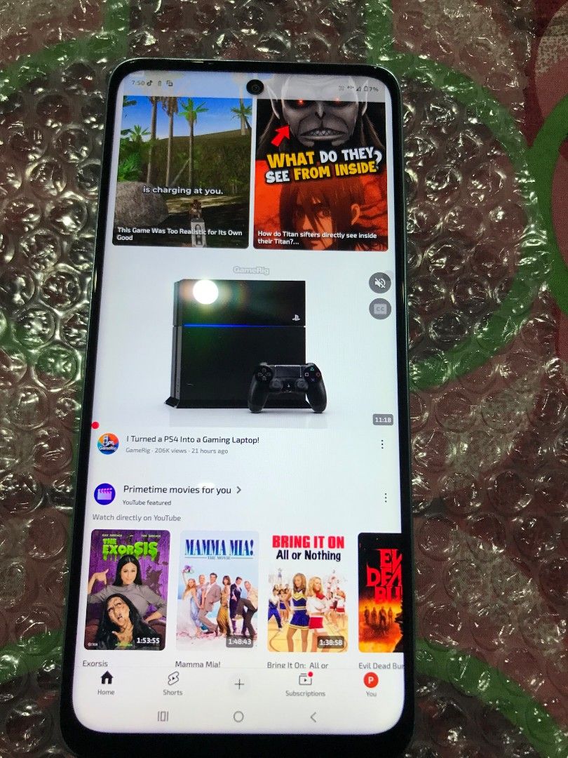 Moto g56 5g 12+12ram 256rom (Category: Motorola) located in Solano. Submitted by fi0ydie (Listing ID 1467770566, Image 2). Description: yan lang po issue yung sa back cover natuklapan onte leather po yung likod nya inclusions box charger unit case can do shipping thru LBC or JnT video call during packing ng lbc or jnt staff hanggang ma receive nyo ang receipt/tracking number tsaka babayaran.