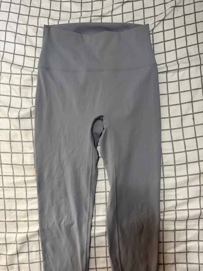 Moving Peach atlethic leggings (Category: Activewear) located in Quezon City. Submitted by pinkystrends.co (Listing ID 1467679194, Image 2). Description: .