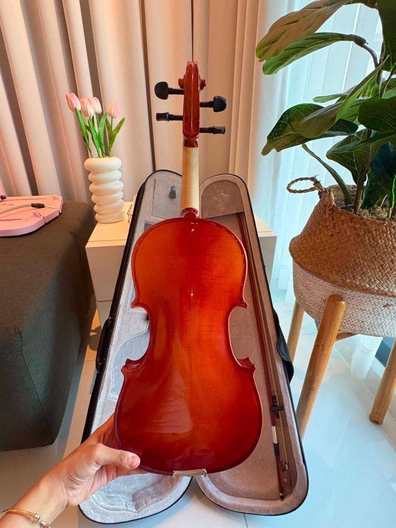 Mozart Violin 4/4 Maple Spruce (Category: Musical Instruments) located in Tuguegarao City. Submitted by _aeontriz (Listing ID 1467717055, Image 3). Description: Inclusions: * Violin (4/4 Full Size) * Case * Bow * Rosin * Bridge * Complete Accessories.
