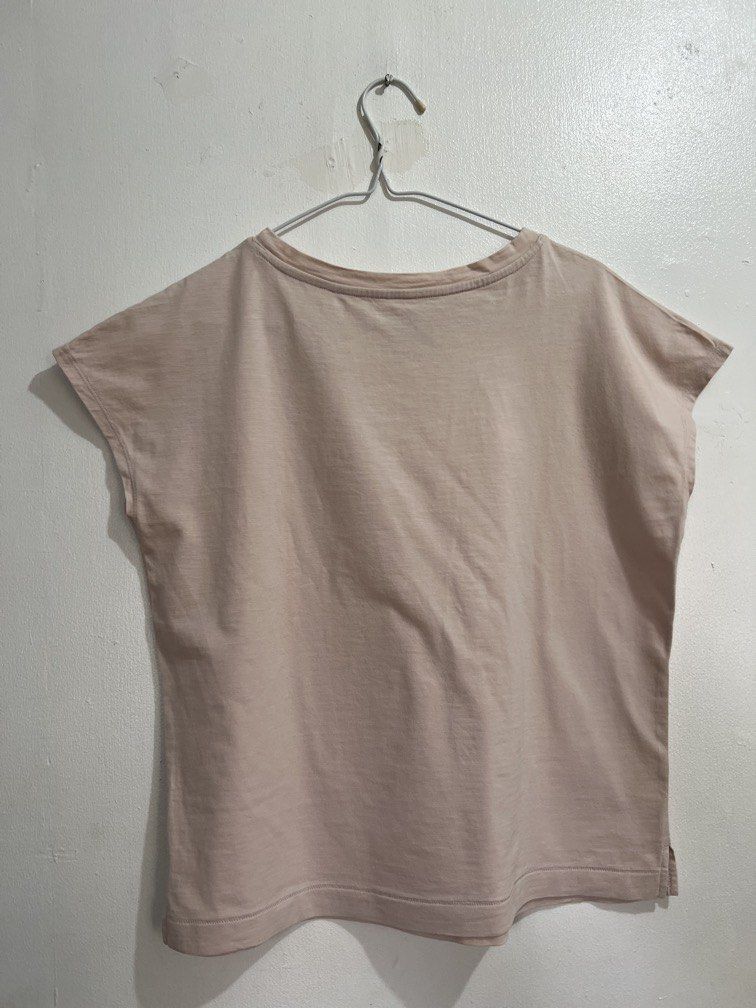Muji blush pink top (Category: Blouses) located in Las Pinas. Submitted by gaeley (Listing ID 1467614198, Image 3). Description: M on tag b: 20" armpit to armpit l: 23".