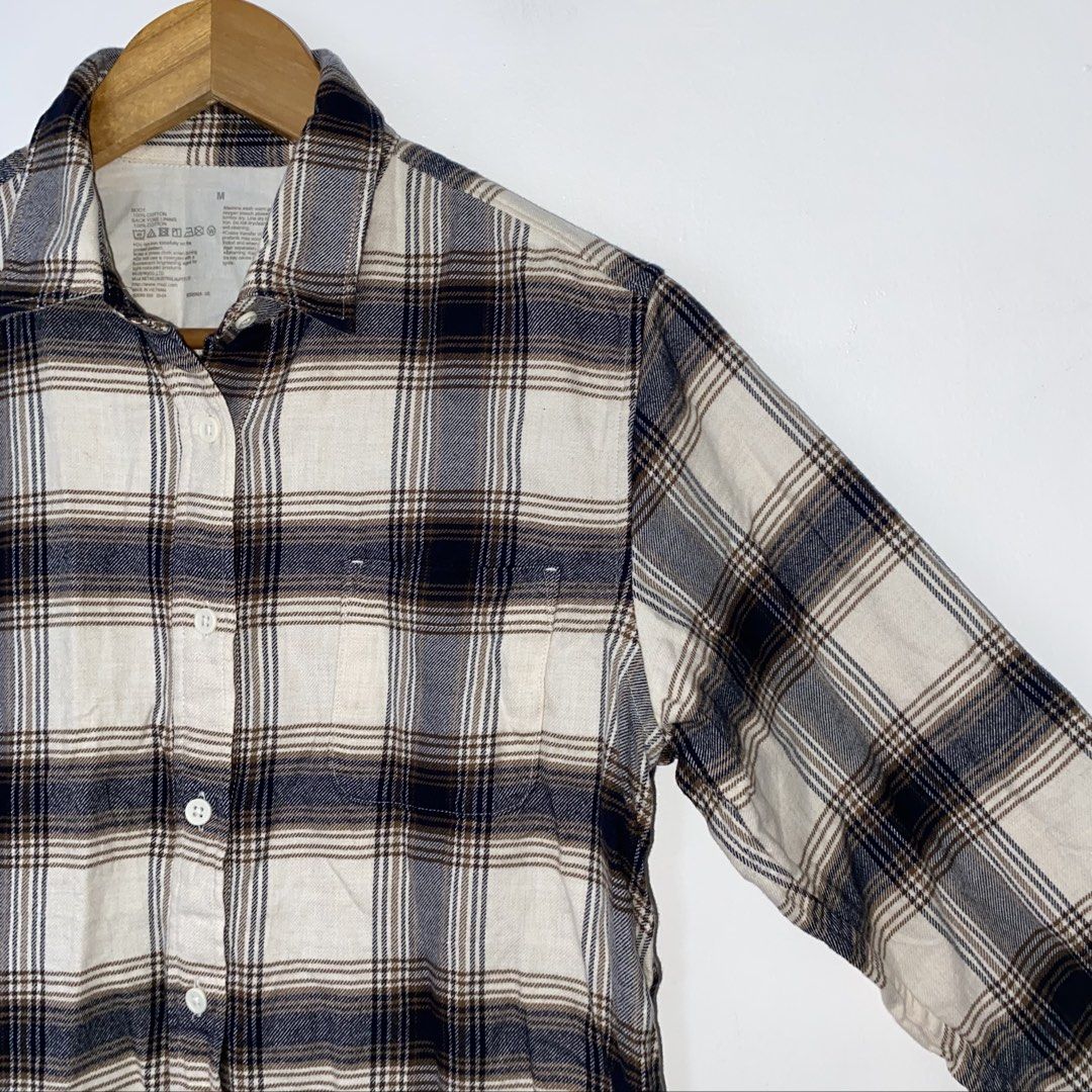 MUJI flannel long sleeve top (Category: Longsleeves) located in San Jose del Monte. Submitted by mamiracky (Listing ID 1467695501, Image 2). Description: .