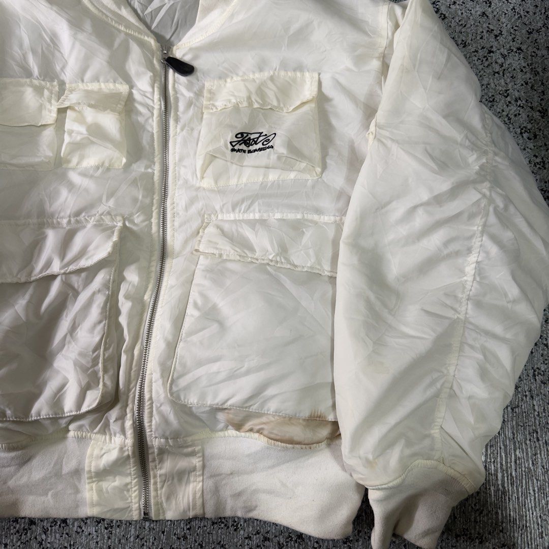 Multi pocket Bomber Jacket (Category: Coats, Jackets and Outerwear) located in Baguio. Submitted by secondoption.ph (Listing ID 1467655432, Image 3). Description: Need wash Size medium Length 26 Width 26.