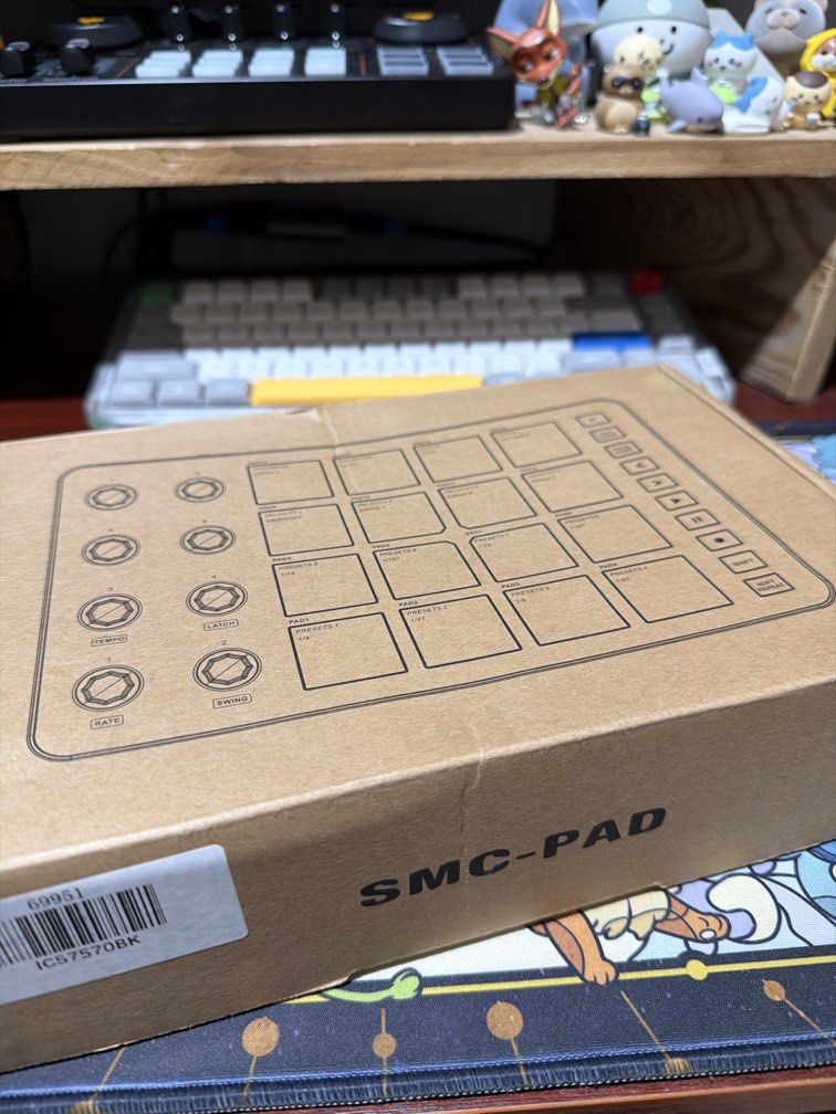 M-VAVE SMC-PAD Wireless MIDI Controller Suitable Percussion Keyboard USB-C Interface Portable Design (Category: Other Audio Equipment) located in Manila. Submitted by pandesal67 (Listing ID 1467725684, Image 2). Description: Purchased in August, last used in September Barely used.