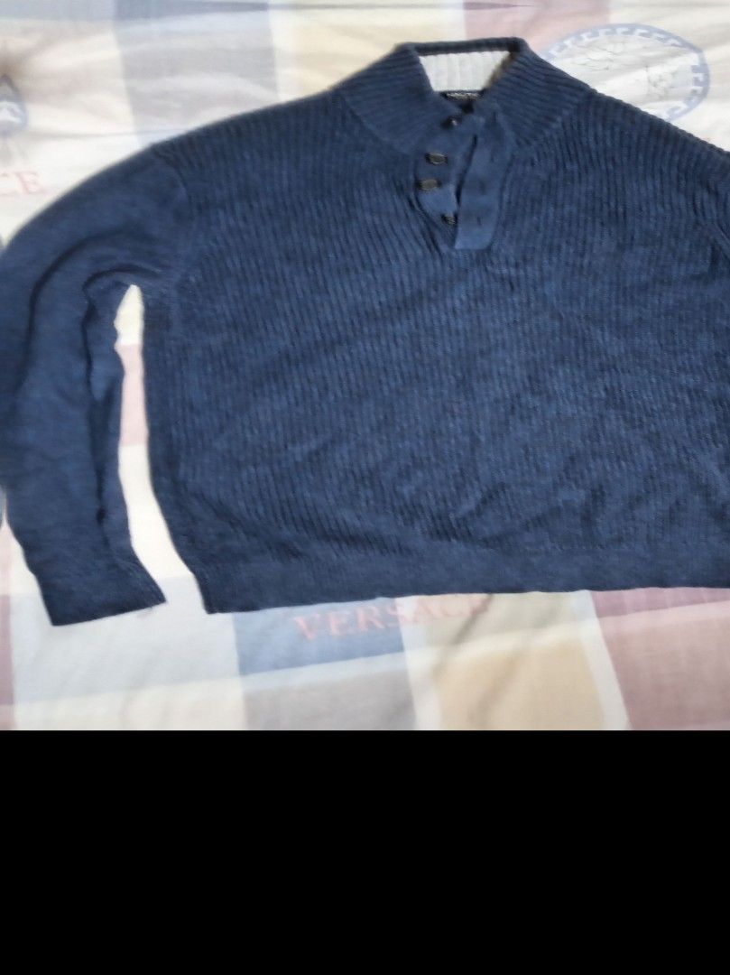 Nautical quarter zip sweater (Category: Coats, Jackets and Outerwear) located in Marikina City. Submitted by cherrybone (Listing ID 1467637999, Image 1). Description: Nautical quarter zip sweater Color: navy blue Button type.
