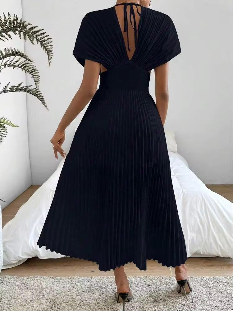 Navy blue pleated maxi dress (Category: Dresses) located in Caloocan City. Submitted by storm4 (Listing ID 1467719947, Image 2). Description: Small.
