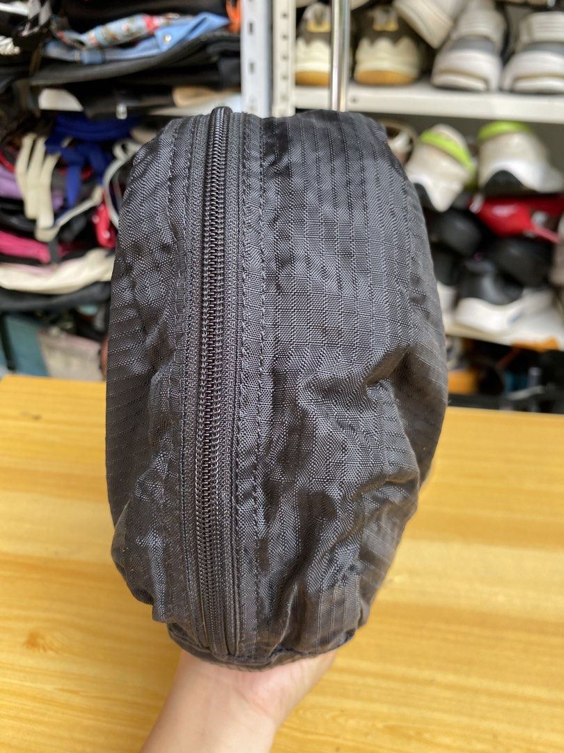 Nepa Travel pouch (Category: Purses & Pouches) located in Davao. Submitted by jennicaestrella_1995 (Listing ID 1467641930, Image 3). Description: .