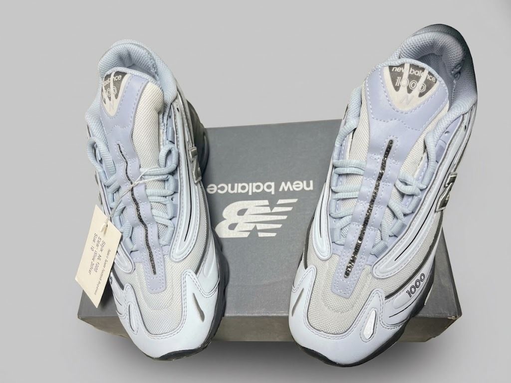 New Balance 1000 Silver Blue Sneakers (Category: Sneakers) located in Caloocan City. Submitted by silverdragon_aaed38 (Listing ID 1467778332, Image 2). Description: Style Code: M1000JDD Size: US 5.5 UK 5 EU 38 Original Price: PHP 9,479 Sale Price: PHP 8000 .
