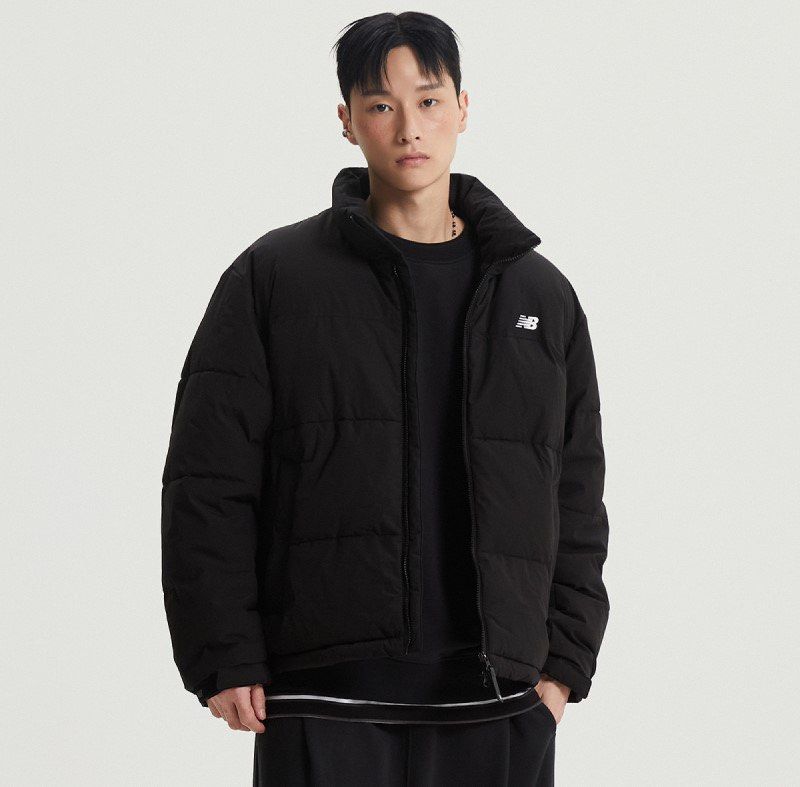 NEW BALANCE (Category: Coats, Jackets and Outerwear) located in Quezon City. Submitted by generalmerchandiseph (Listing ID 1467777357, Image 2). Description: - NEW BALANCE PUFFER JACKET - BLACK COLORWAY - 23.5W X 26.5L DIMENSIONS BOXY FIT - STILL IN GOOD USED CONDITION - NO FLAWS SIGN OF USAGE ONLY - WASHED AND READY TO WEAR 🫧.