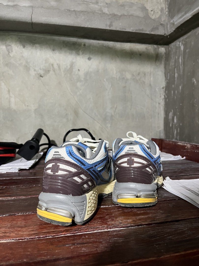 NEW BALANCE 1906R (Category: Sneakers) located in Iloilo. Submitted by uk.hade (Listing ID 1467703865, Image 3). Description: euro 40.