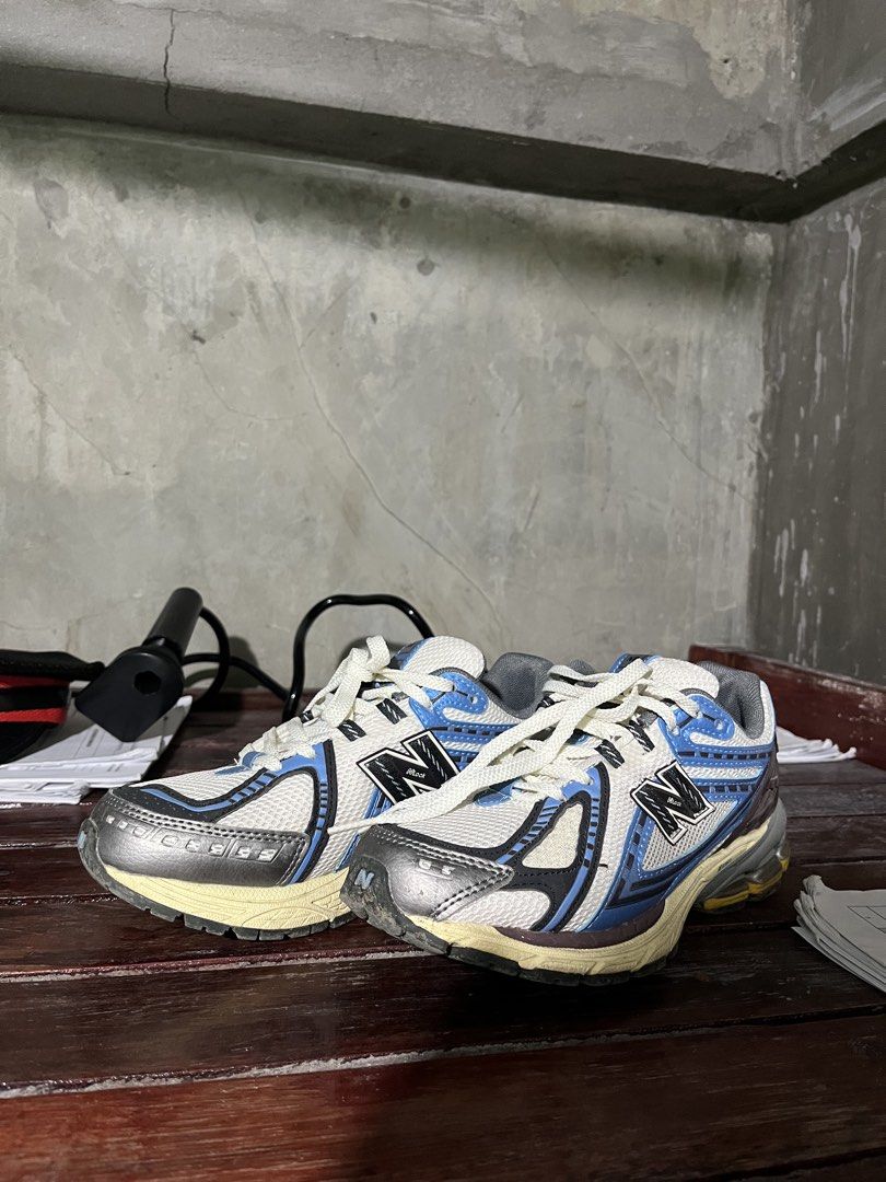 new balance 1906r (Category: Sneakers) located in Iloilo. Submitted by hade2.0 (Listing ID 1467704519, Image 2). Description: euro 40.